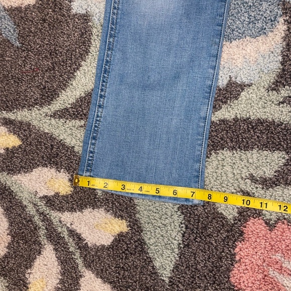 7 FOR ALL MANKIND cropped boot jeans size 30 - Picture 5 of 10